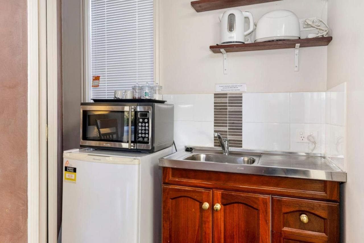 Inn The Tuarts Guest Lodge Wonnerup Εξωτερικό φωτογραφία