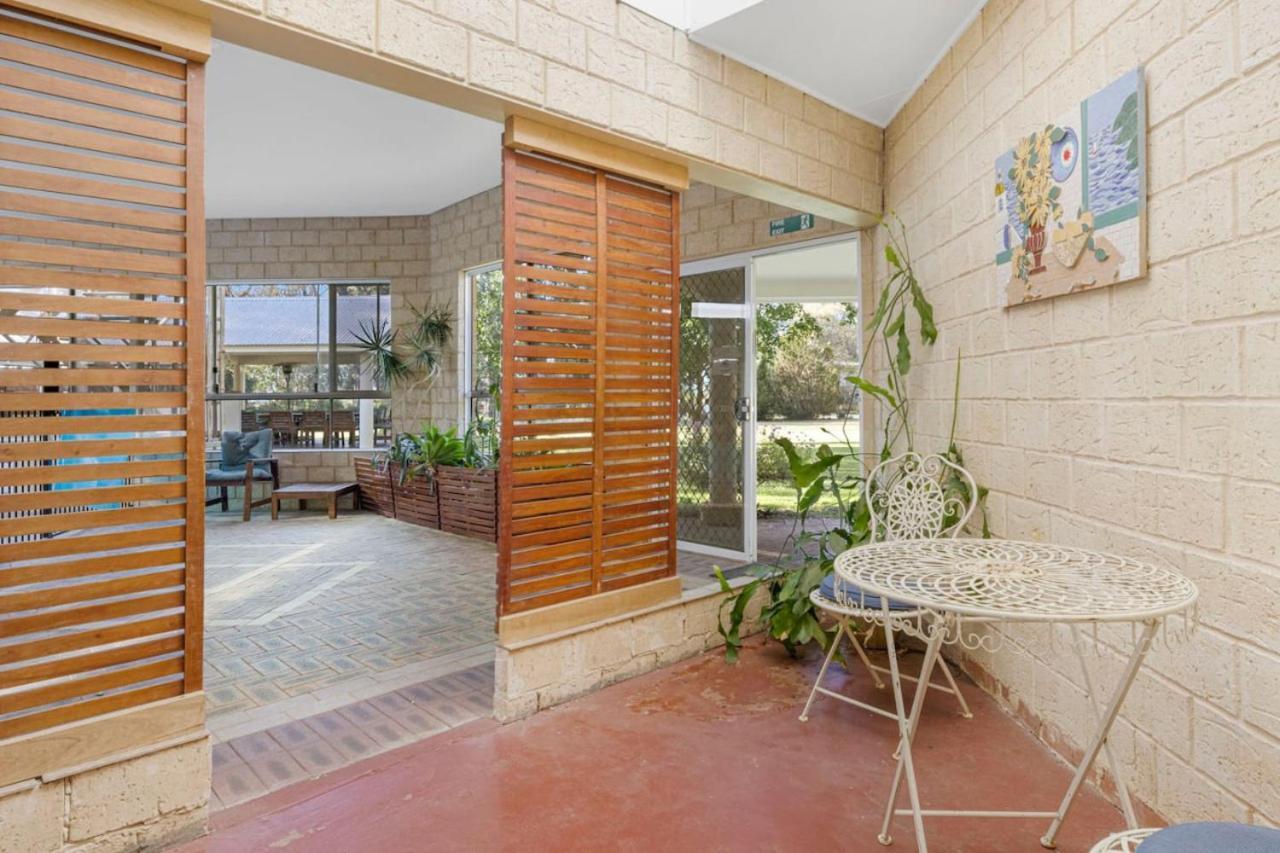 Inn The Tuarts Guest Lodge Wonnerup Εξωτερικό φωτογραφία